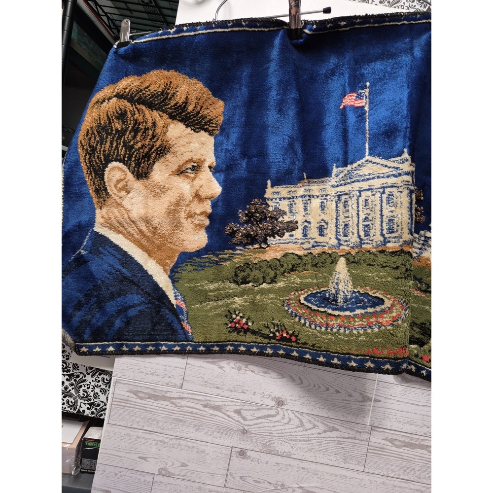 Vintage JFK President John F Kennedy Velvet Tapestry Wall Hang White House READ